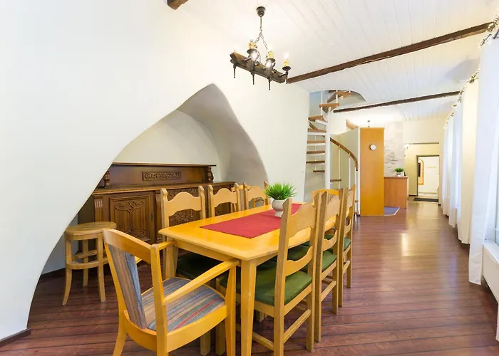 Сasa de vacaciones Exclusive House In Old Town Tallin